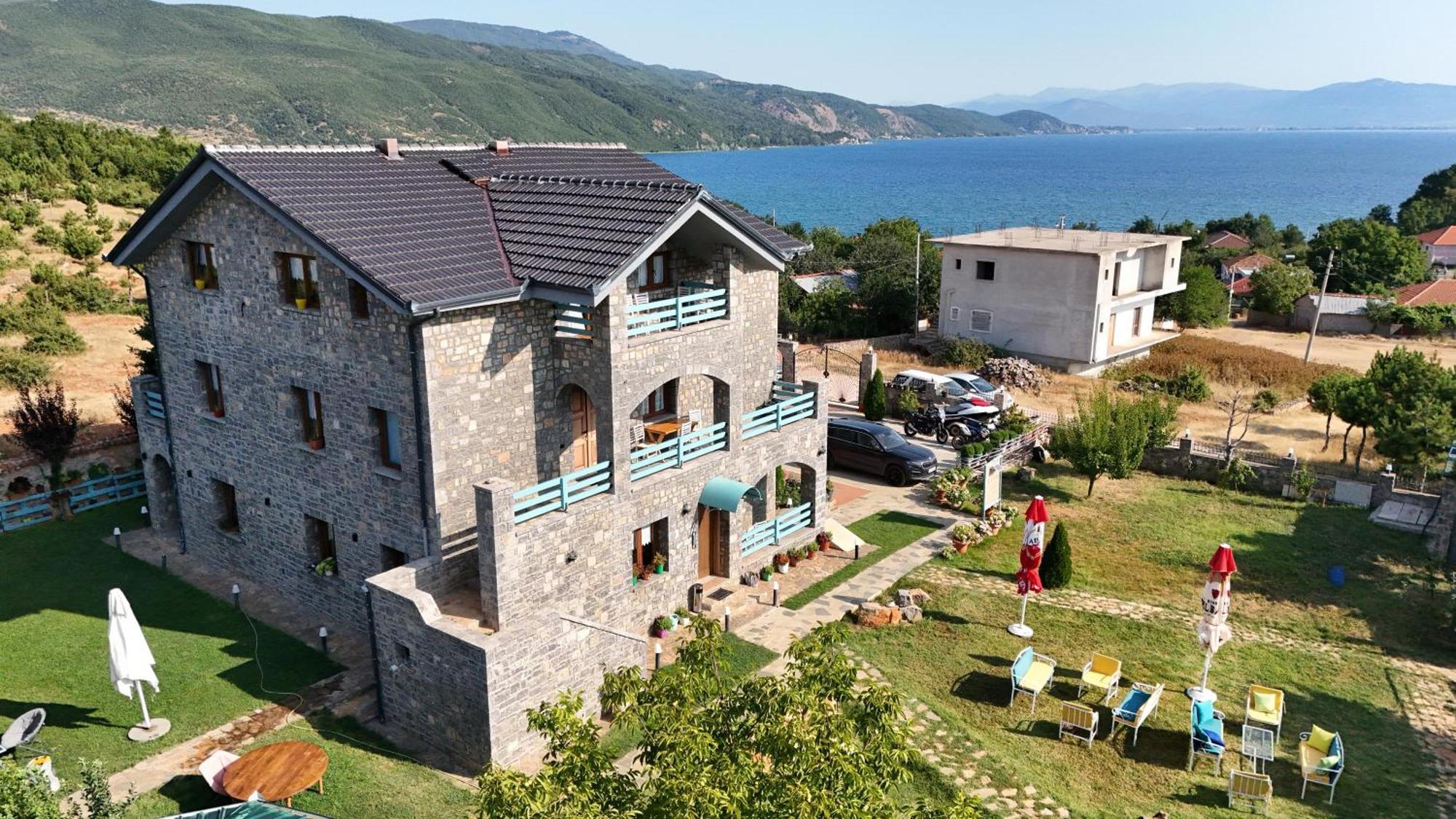 Helga'S Guesthouse Lin Exterior foto